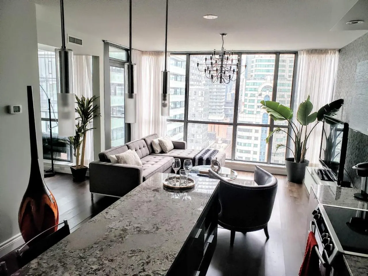 Toronto Executive Suite On King Street 0*,
