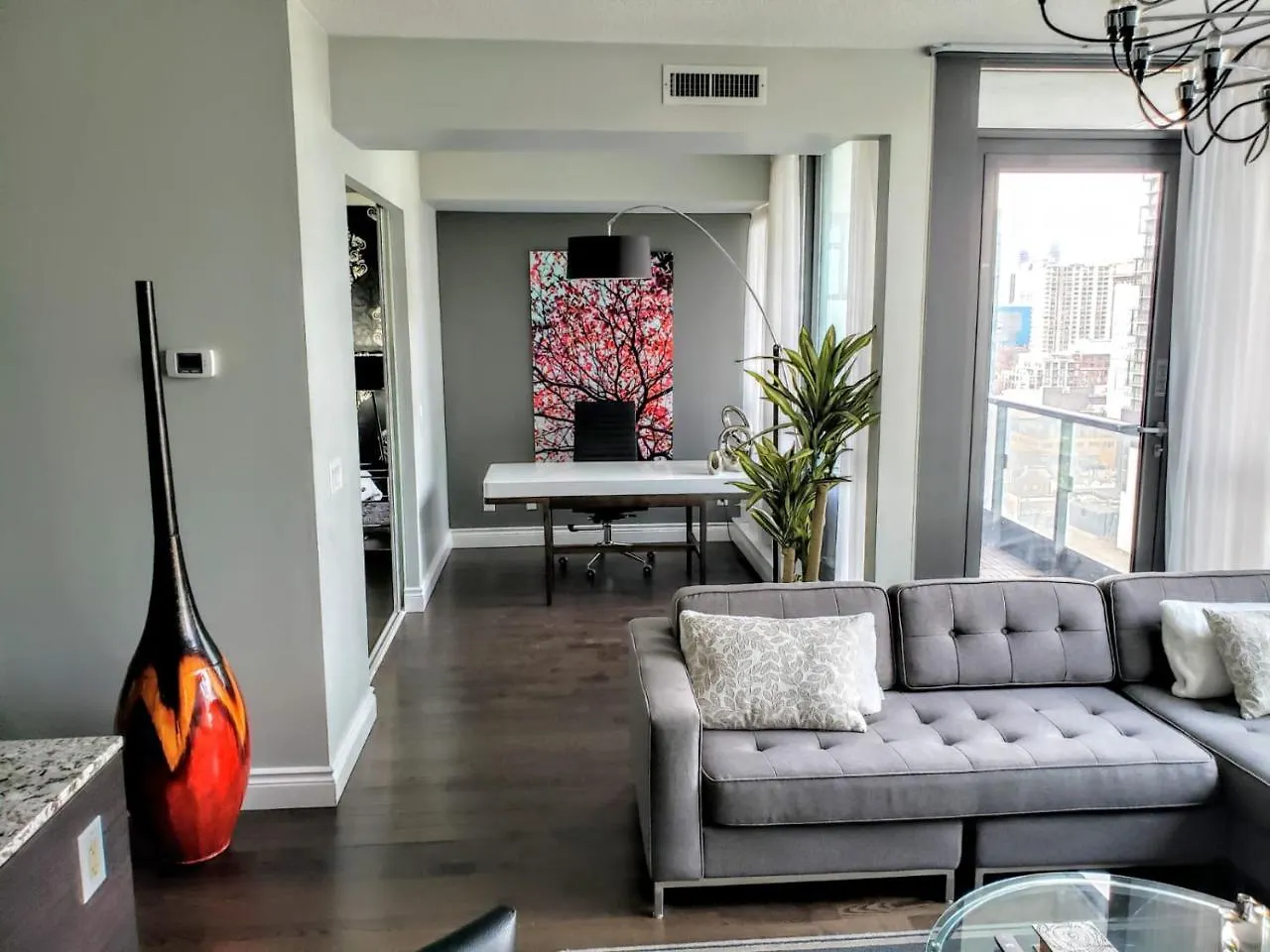 Toronto Executive Suite On King Street Apartment